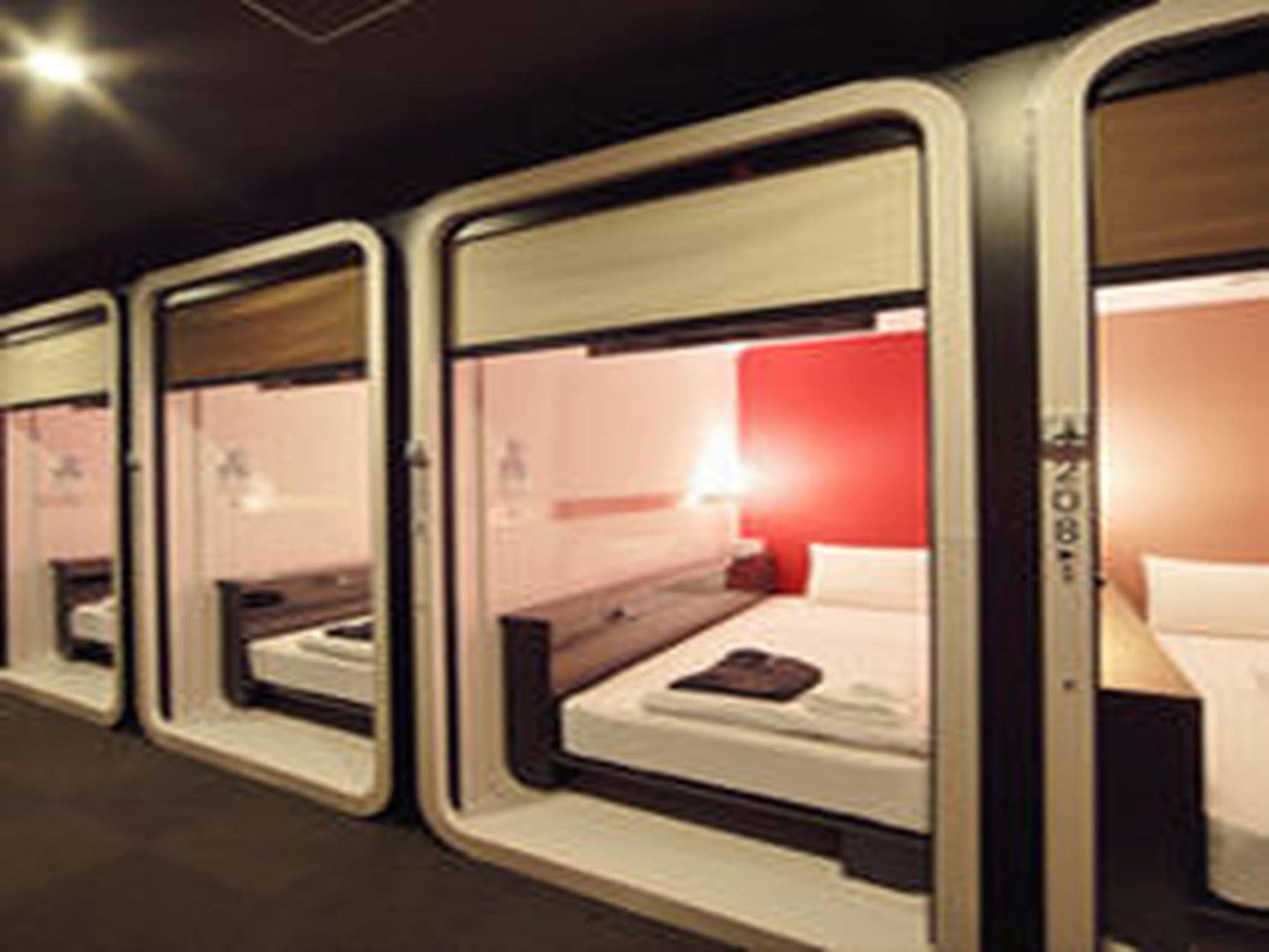 First Cabin Nihonbashiyokoyamacho Hotell Tokyo prefektur Exteriör bild